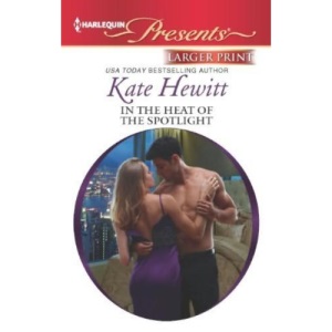 In the Heat of the Spotlight (Mills & Boon Largeprint Romance)