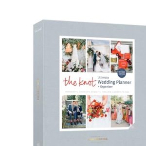 Knot Ultimate Wedding Planner and Organizer,The: Worksheets, Checklists, Inspiration, Calendars, and Pockets (Revised and Updated)