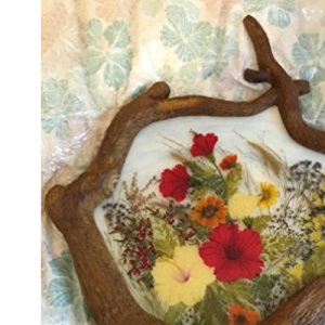 Making Pressed Flower Pictures