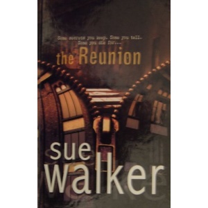 The Reunion (Charnwood Large Print)