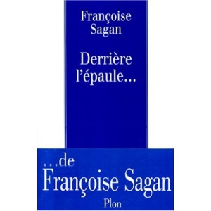 Derrière l'épaule